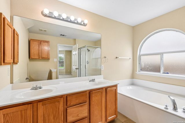 6947 Cutting Crk, San Antonio, TX 78244