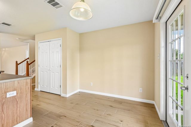 6947 Cutting Crk, San Antonio, TX 78244