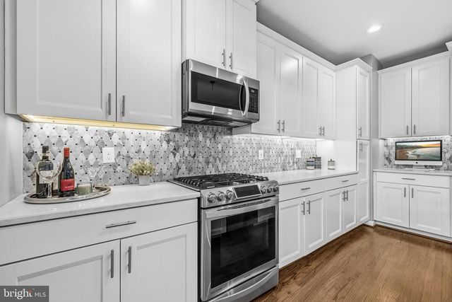 12138 CHANCERY STATION CIR, Reston, VA 20190