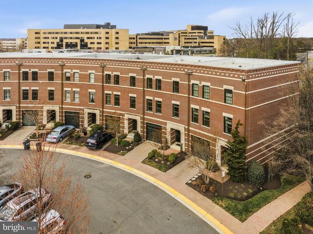 12138 CHANCERY STATION CIR, Reston, VA 20190