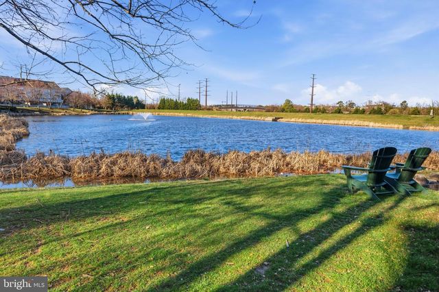 12138 CHANCERY STATION CIR, Reston, VA 20190