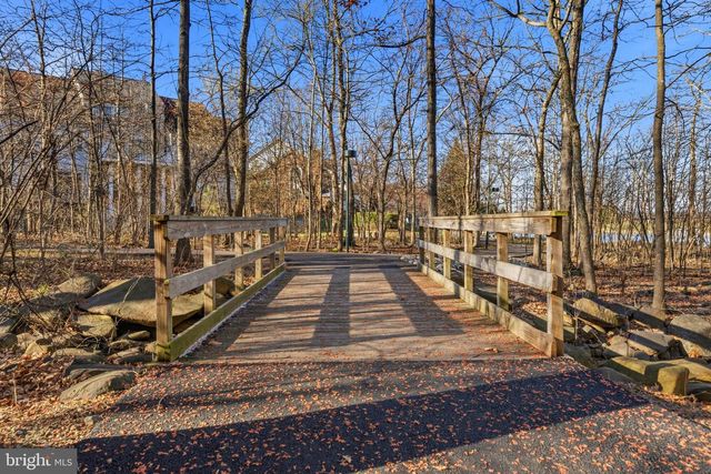 12138 CHANCERY STATION CIR, Reston, VA 20190