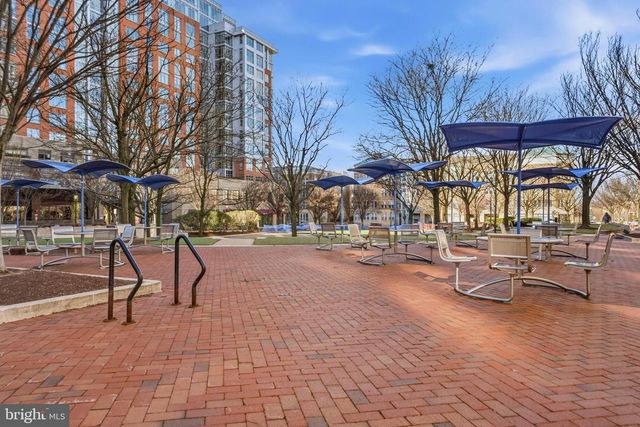 12138 CHANCERY STATION CIR, Reston, VA 20190