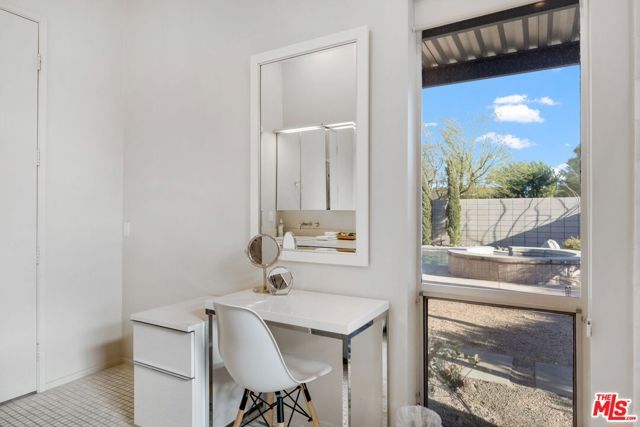 1090 Azure Court, Palm Springs, CA 92262