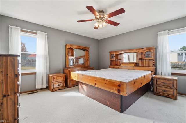 316 Melonie CT, Chesapeake, VA 23322