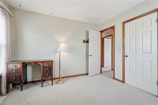 316 Melonie CT, Chesapeake, VA 23322