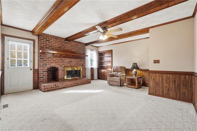 316 Melonie CT, Chesapeake, VA 23322