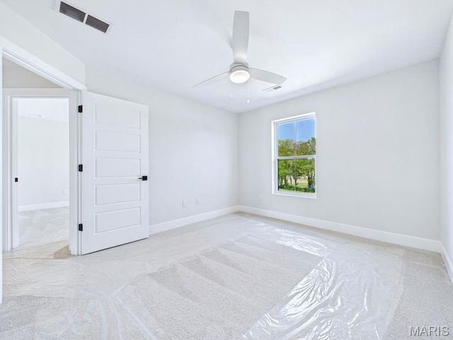 4 Schon Ct., Glen Carbon, IL 62034