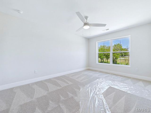 4 Schon Ct., Glen Carbon, IL 62034