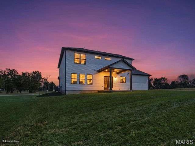 4 Schon Ct., Glen Carbon, IL 62034