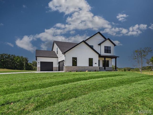 4 Schon Ct., Glen Carbon, IL 62034