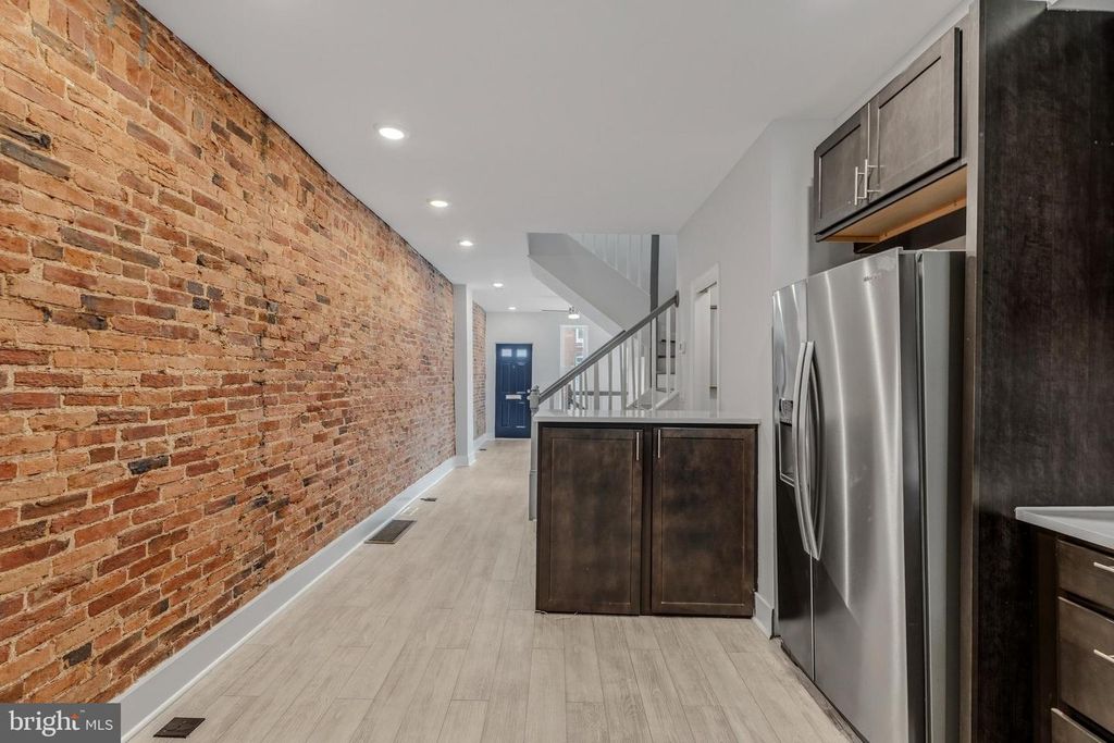Image 13 of property listing at 1748 S HANOVER ST, Baltimore, MD 21230