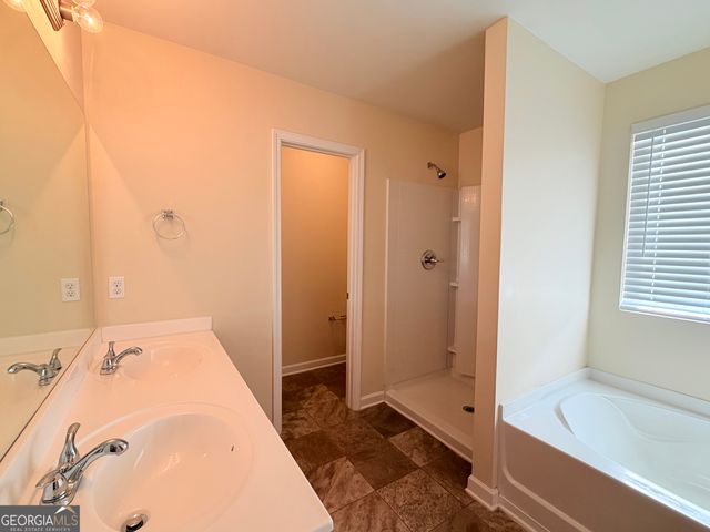 18 Everett Circle, Cartersville, GA 30120