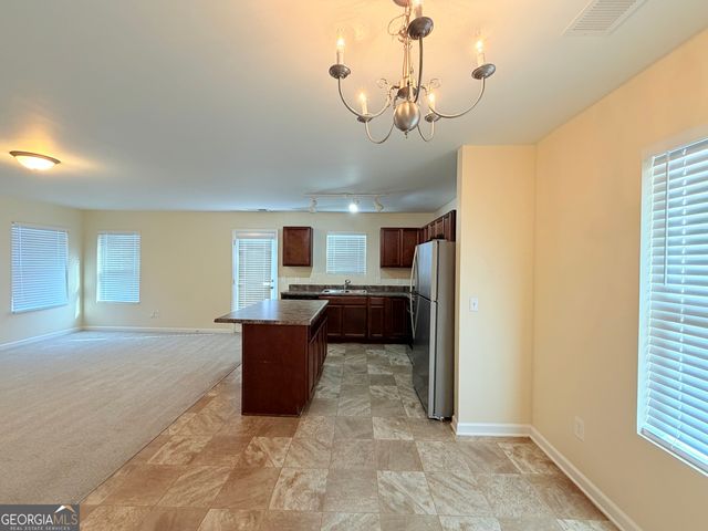 18 Everett Circle, Cartersville, GA 30120