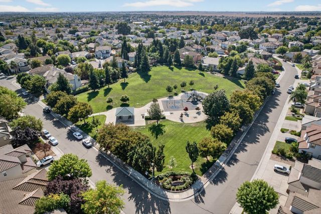 5817 Spring Flower Drive, Elk Grove, CA 95757