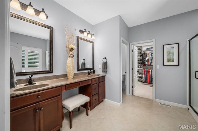 256 Mason Glen Drive, Lake St Louis, MO 63367