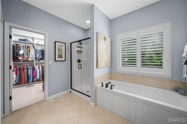 256 Mason Glen Drive, Lake St Louis, MO 63367