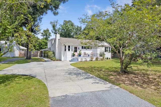 1126 Pleasant Pines Road, Mount Pleasant, SC 29464