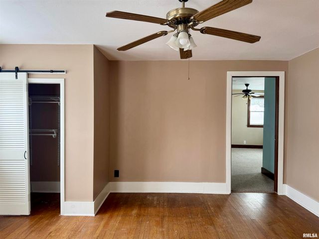 609 5TH Avenue S, Clinton, IA 52732