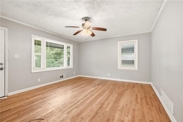 928 Magna Carta Drive NW, Atlanta, GA 30318