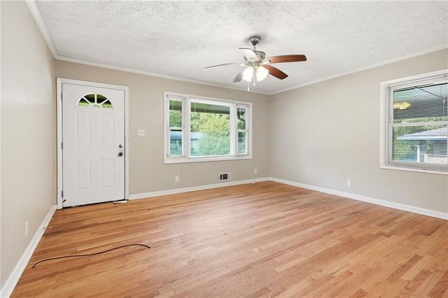 928 Magna Carta Drive NW, Atlanta, GA 30318