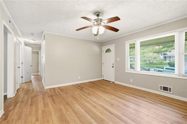 928 Magna Carta Drive NW, Atlanta, GA 30318