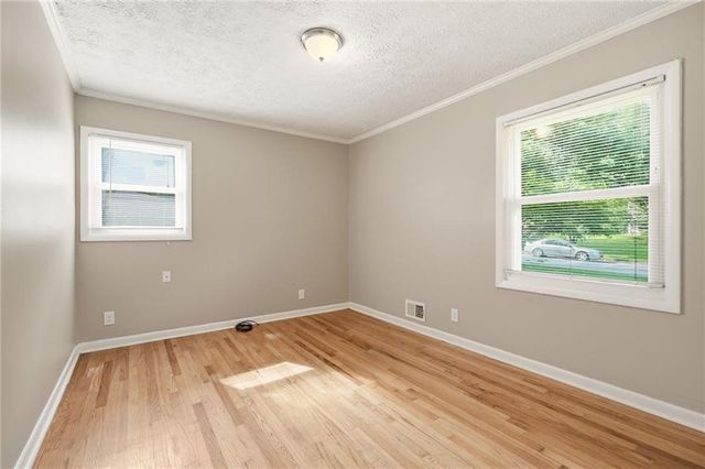 928 Magna Carta Drive NW, Atlanta, GA 30318