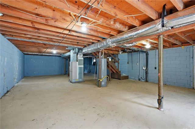 928 Magna Carta Drive NW, Atlanta, GA 30318