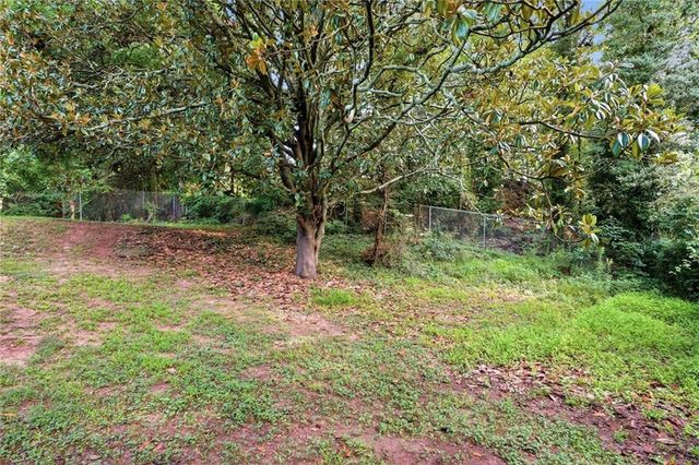 928 Magna Carta Drive NW, Atlanta, GA 30318