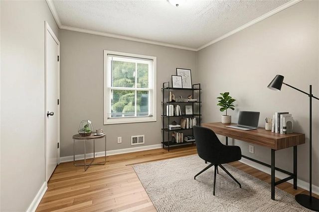 928 Magna Carta Drive NW, Atlanta, GA 30318