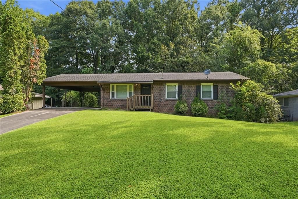928 Magna Carta Drive NW, Atlanta, GA 30318