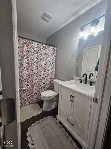13255 Deception Pass UNIT 100, Fishers, IN 46038