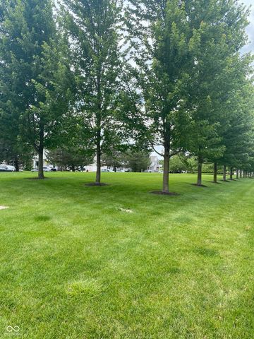 13255 Deception Pass UNIT 100, Fishers, IN 46038