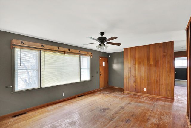 122 Edgewood Drive, Bedford, IN 47421