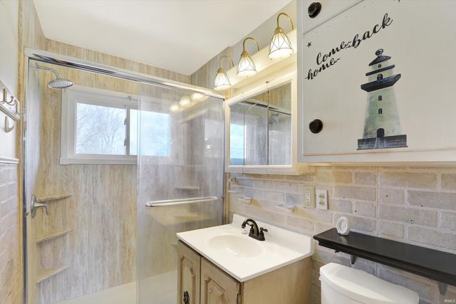 122 Edgewood Drive, Bedford, IN 47421