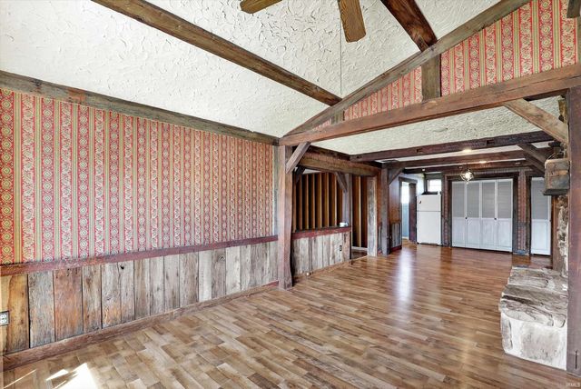 122 Edgewood Drive, Bedford, IN 47421