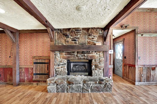 122 Edgewood Drive, Bedford, IN 47421