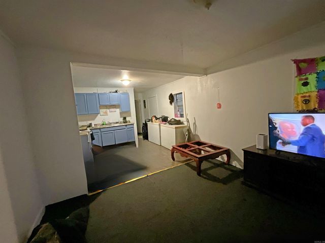 2215 E 11th St, Texarkana, AR 71854