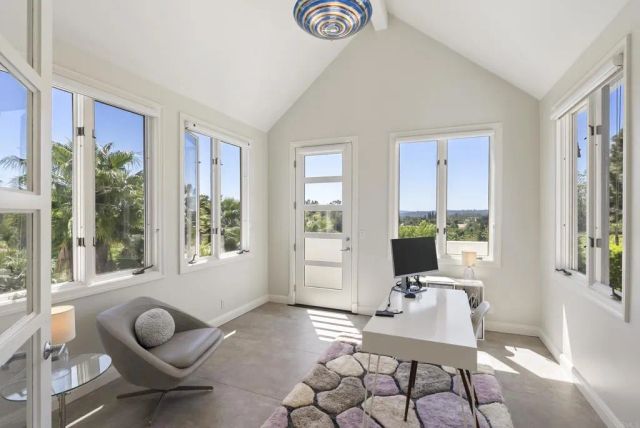 17432 Calle Mayor, Rancho Santa Fe, CA 92067