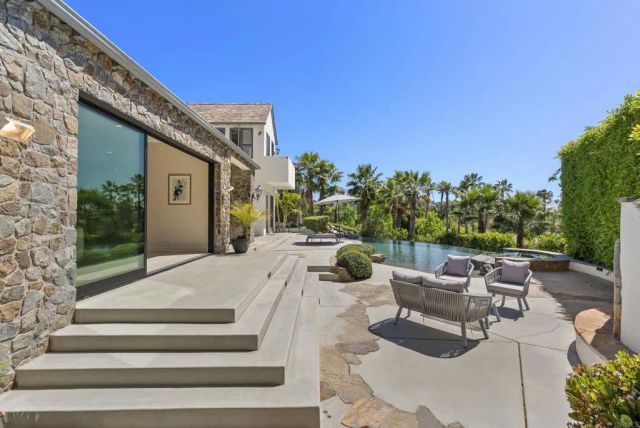 17432 Calle Mayor, Rancho Santa Fe, CA 92067