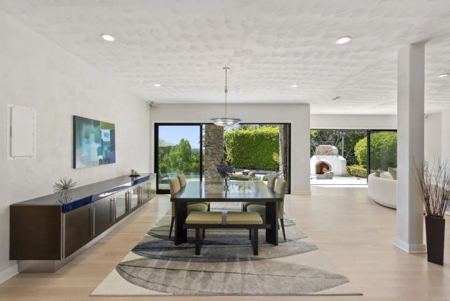 17432 Calle Mayor, Rancho Santa Fe, CA 92067