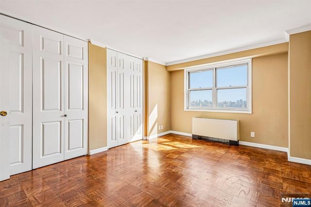 6600 Boulevard East 17 N, West New York, NJ 07093