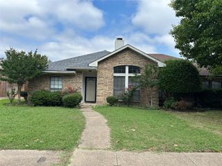 2108 Overview Lane, Garland, TX 75044