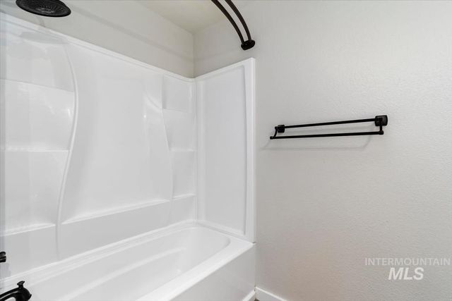 1055 W Kingswood Ct., Meridian, ID 83646