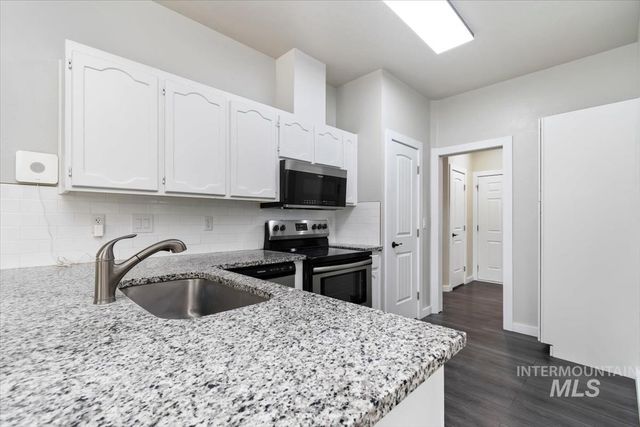 1055 W Kingswood Ct., Meridian, ID 83646