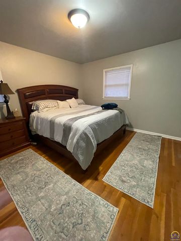 5313 SW 23rd TER, Topeka, KS 66614