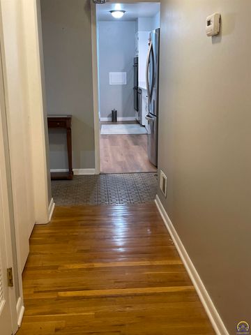 5313 SW 23rd TER, Topeka, KS 66614