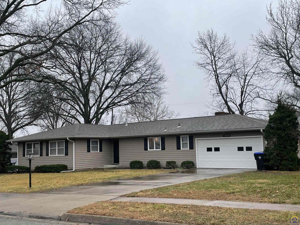5313 SW 23rd TER, Topeka, KS 66614