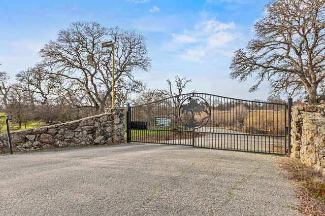 4111 oak creek, Loma Rica, CA 95991