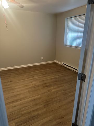 550 Harding Pl Apt B110, Nashville, TN 37211